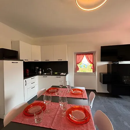 Apartmán Rigoletto, Garden, Air Comnditioning - Larihome A69 Dongo